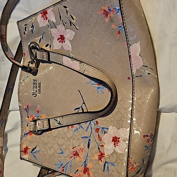 G by Guess floral satchel purse - Picture 2 of 6